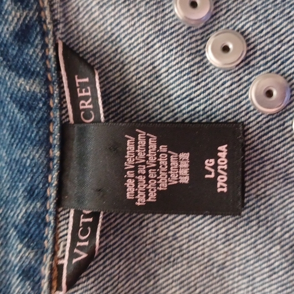 Victoria secrets distressed denim jacket - Picture 4 of 5